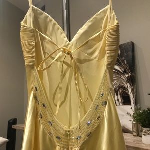 Stones, pleated, open back, 😍